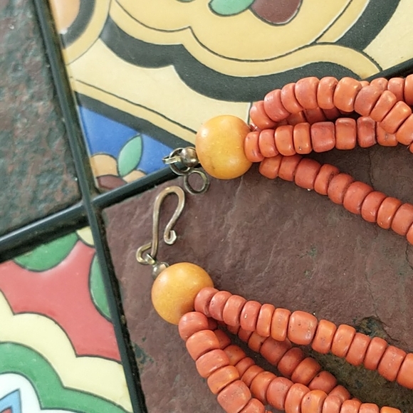 Vintage wooden beaded 4 strand brown red orange natural necklace - Picture 5 of 5
